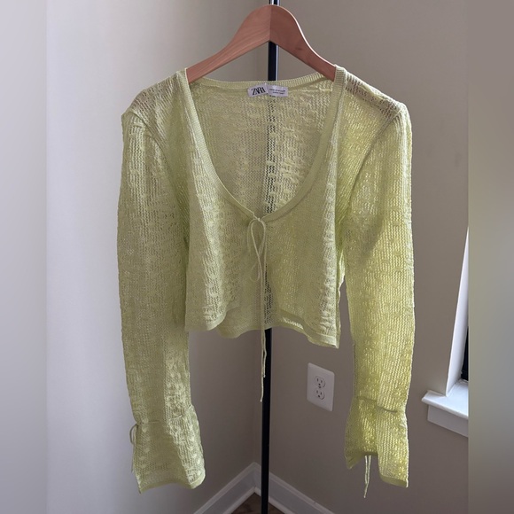 Zara Tops - Zara Lime Green Knit Crop Top